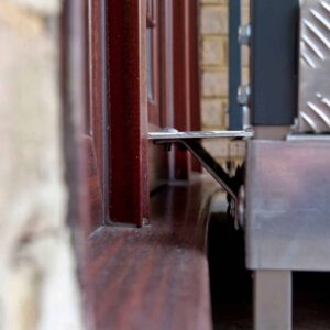Self-supporting kit for 80cm doorplate