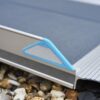Aerolight® Up & Over 16 AX up and over end cap and grip feature